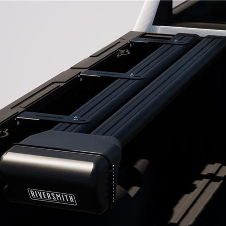 Fly rod mount for trucks